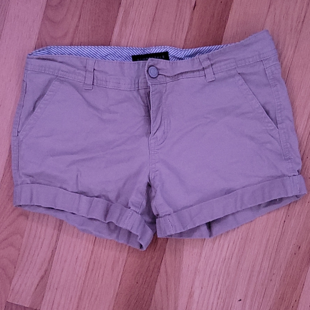 Size 6 AEROPOSTALE shorts tan